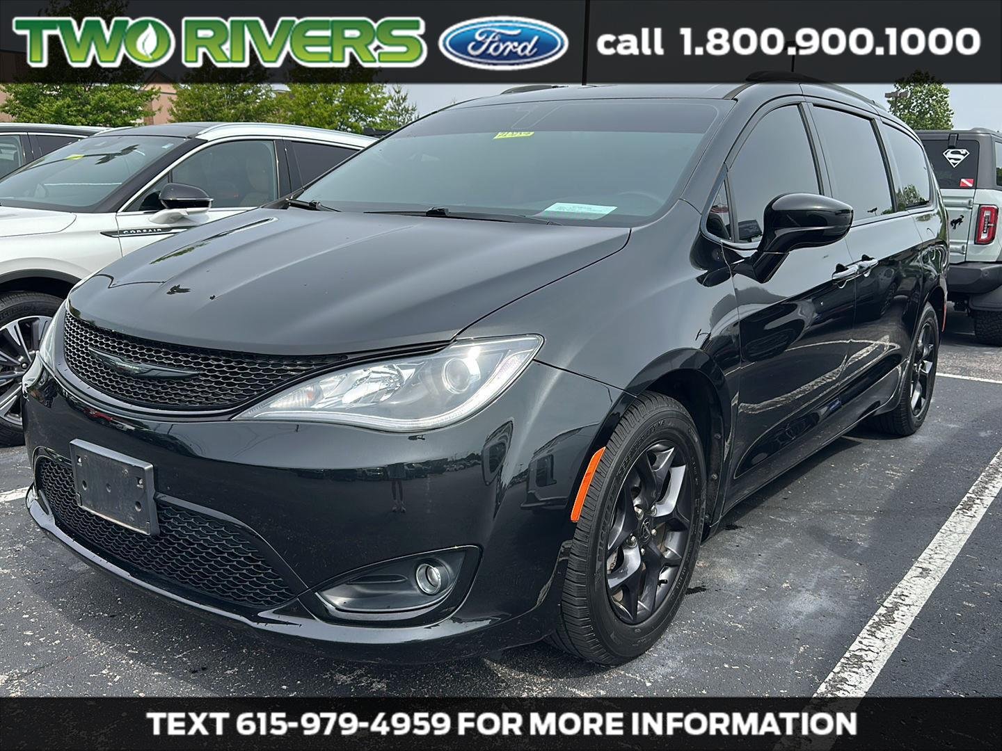 2020 Chrysler Pacifica Touring L Plus's photo