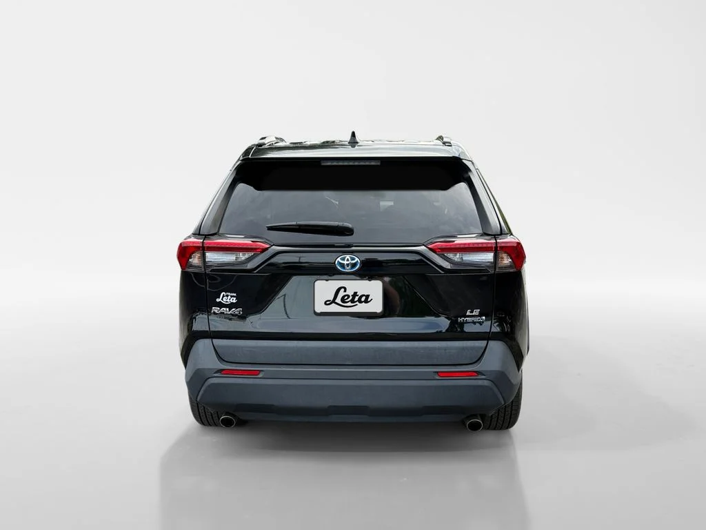 Used 2021 Midnight Black Metallic Toyota LE image 5