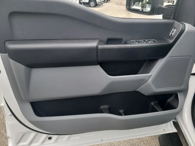 New 2026 Oxford White Ford XL image 17