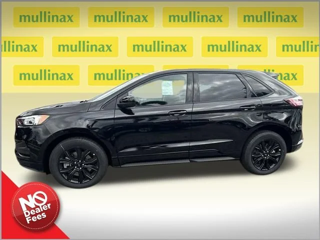 New 2024 Black Ford SE image 2