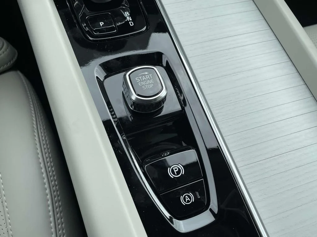 2026 Volvo XC60 Ultra - Photo 24