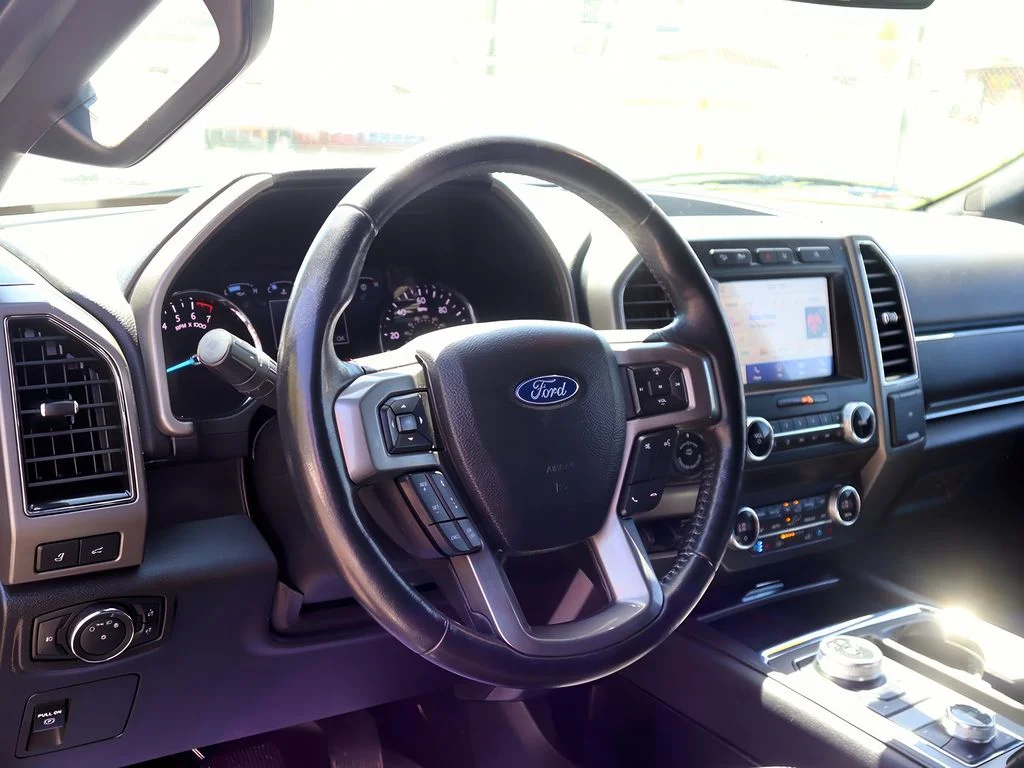 2021 Ford Expedition XLT - Photo 15
