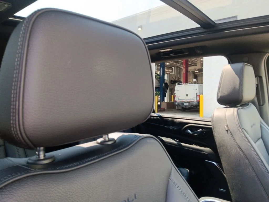 Used 2023 Onyx Black GMC Denali image 39