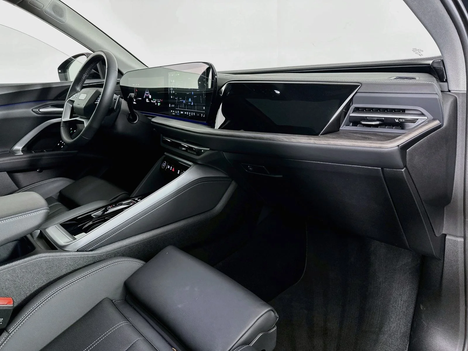 Used 2025 Tambora Gray Metallic Audi 2.0T Premium Plus Adaptive Cruise Vented Seats image 27