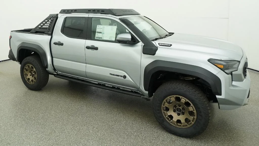 New 2026 Celestial Silver Metallic Toyota Trailhunter image 50