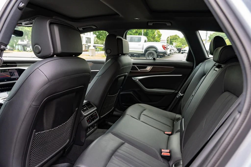 Used 2024  Audi Premium Plus image 26