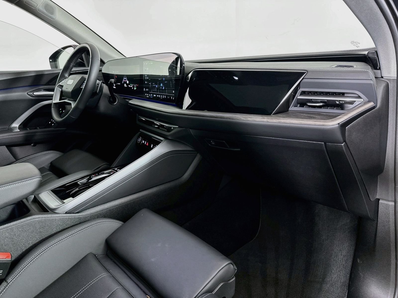 Used 2025 Gray Metallic Audi 2.0T Premium Plus Adaptive Cruise Vented Seats image 27