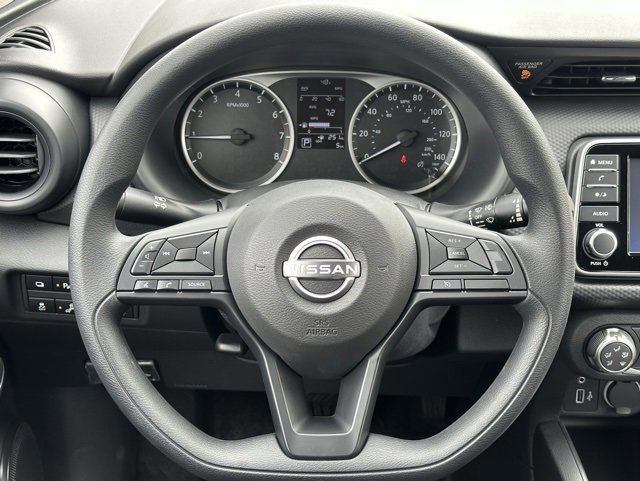 2025 Nissan KICKS PLAY Base - Photo 17