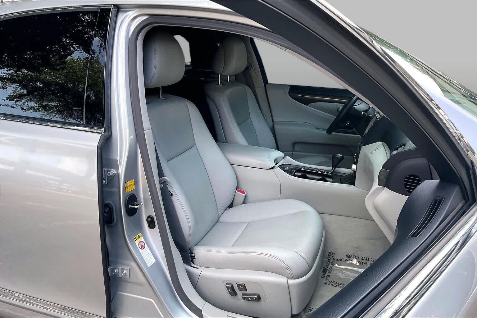Pre-Owned 2010 Lexus LS 460