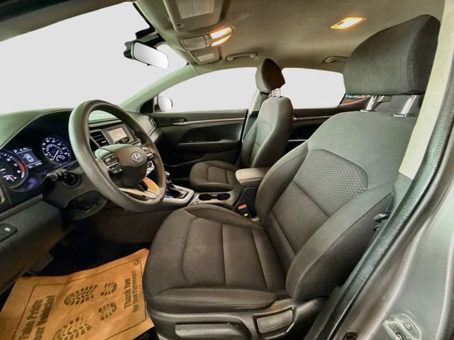 Used 2020 Fluid Metal Hyundai SE image 15