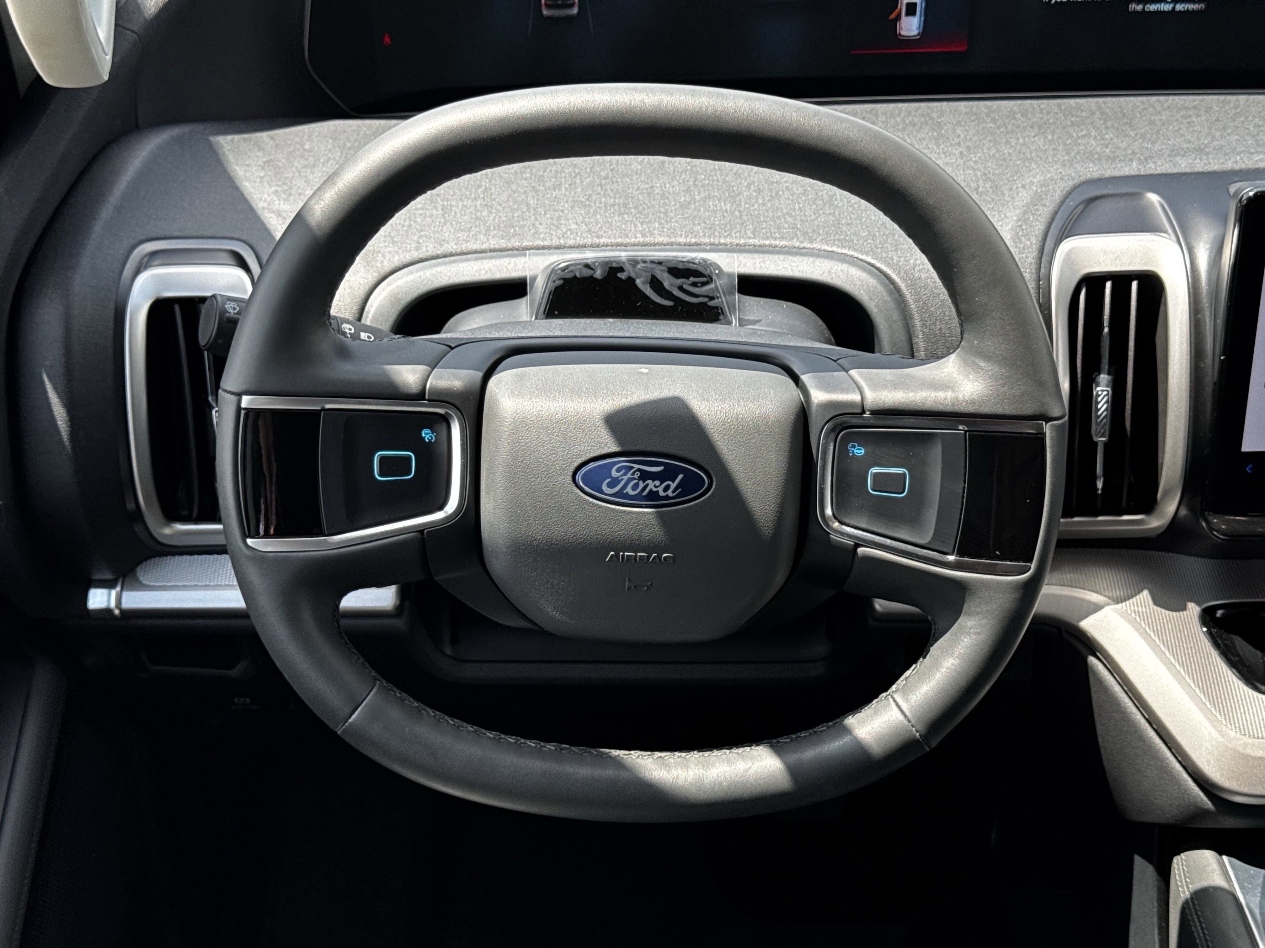 New 2026 Star White Metallic Tri-Coat Ford Active image 14