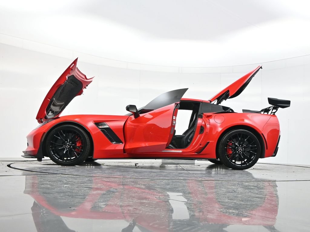 Used 2015 Torch Red Chevrolet Z06 image 52