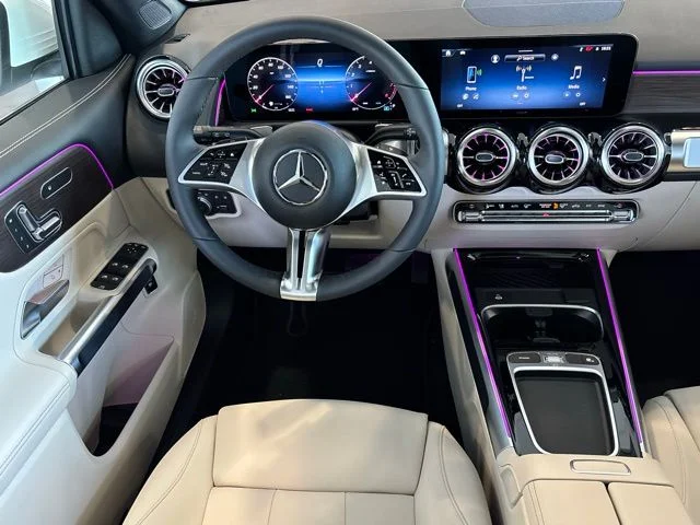 New 2026 White Mercedes-Benz GLB 250 image 16