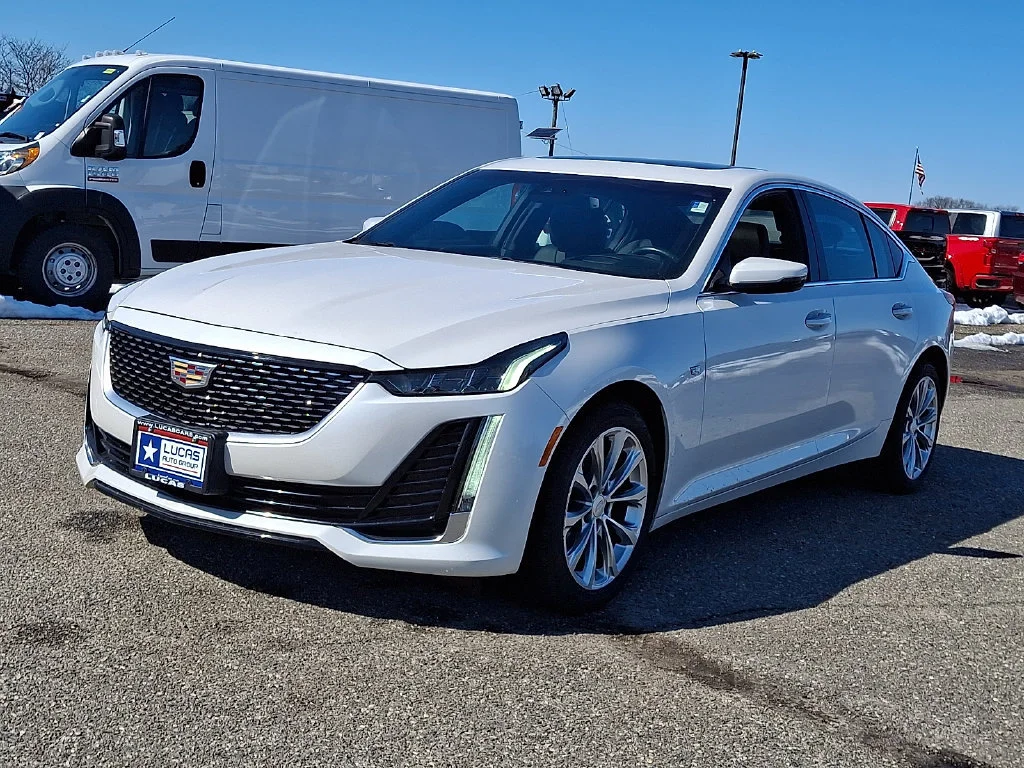 Used 2020 Crystal White Tricoat Cadillac Premium Luxury image 5
