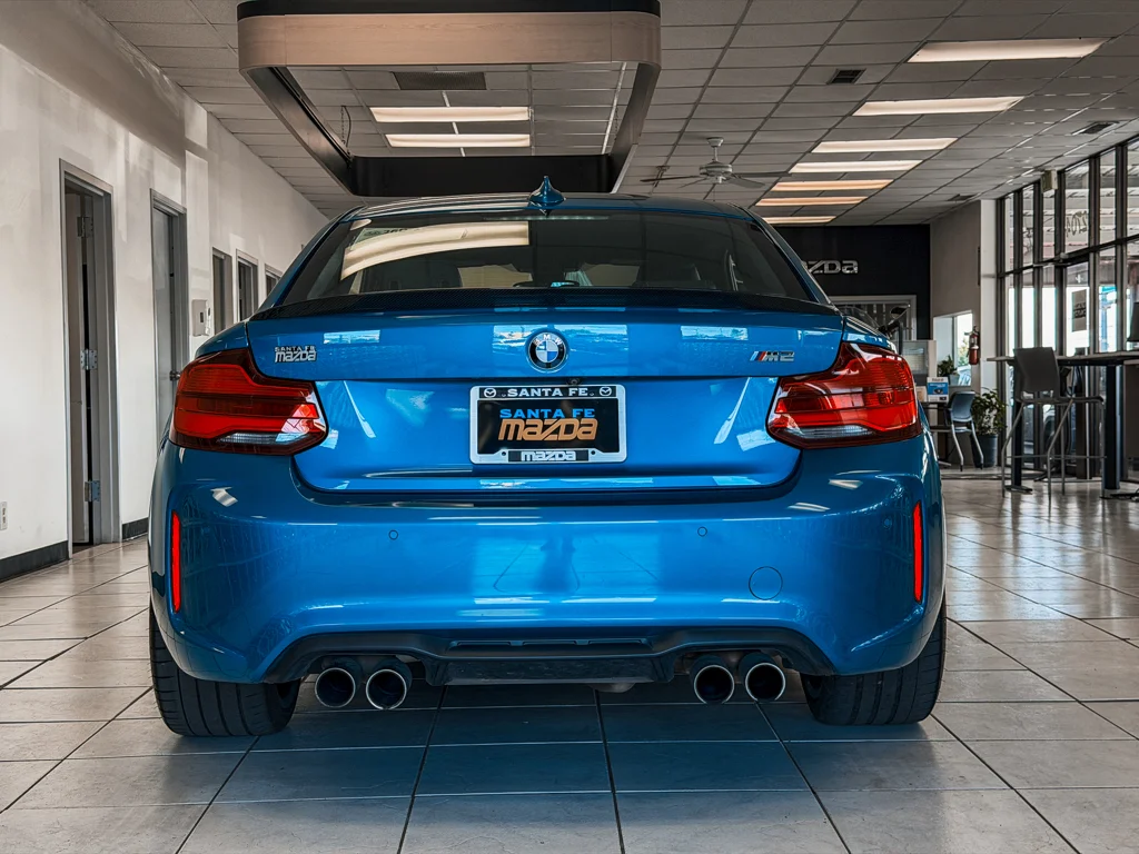 Used 2018 Long Beach Blue Metallic BMW Base image 4