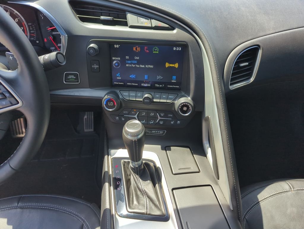Used 2015 White Chevrolet Stingray Z51 image 20