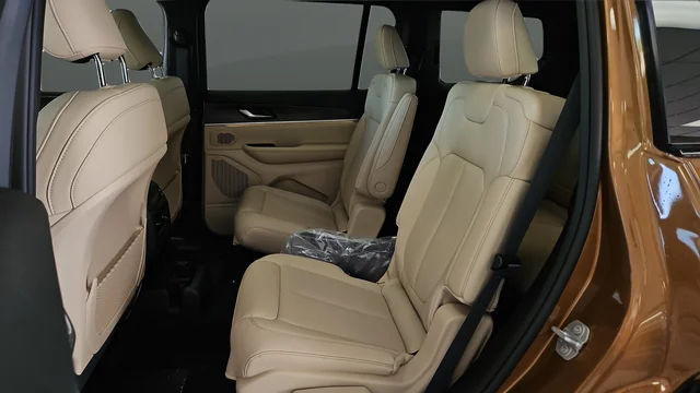 New 2026 Copper Shino Metallic Clearcoat Jeep Limited image 23