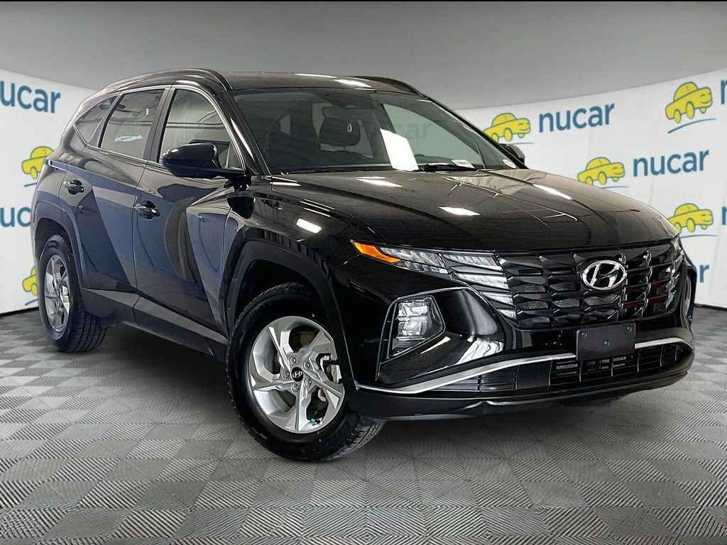 Used 2024 Black Hyundai SEL image 1