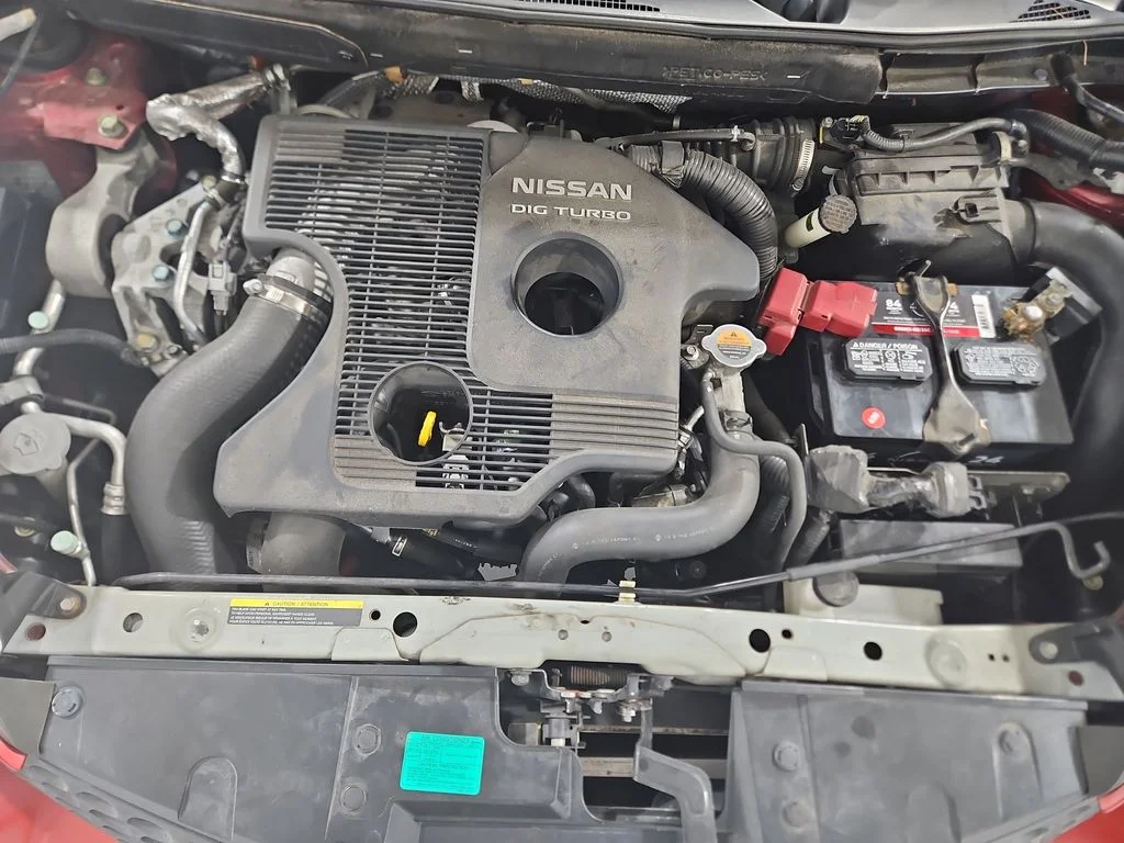 Used 2013 Red Nissan SL image 23