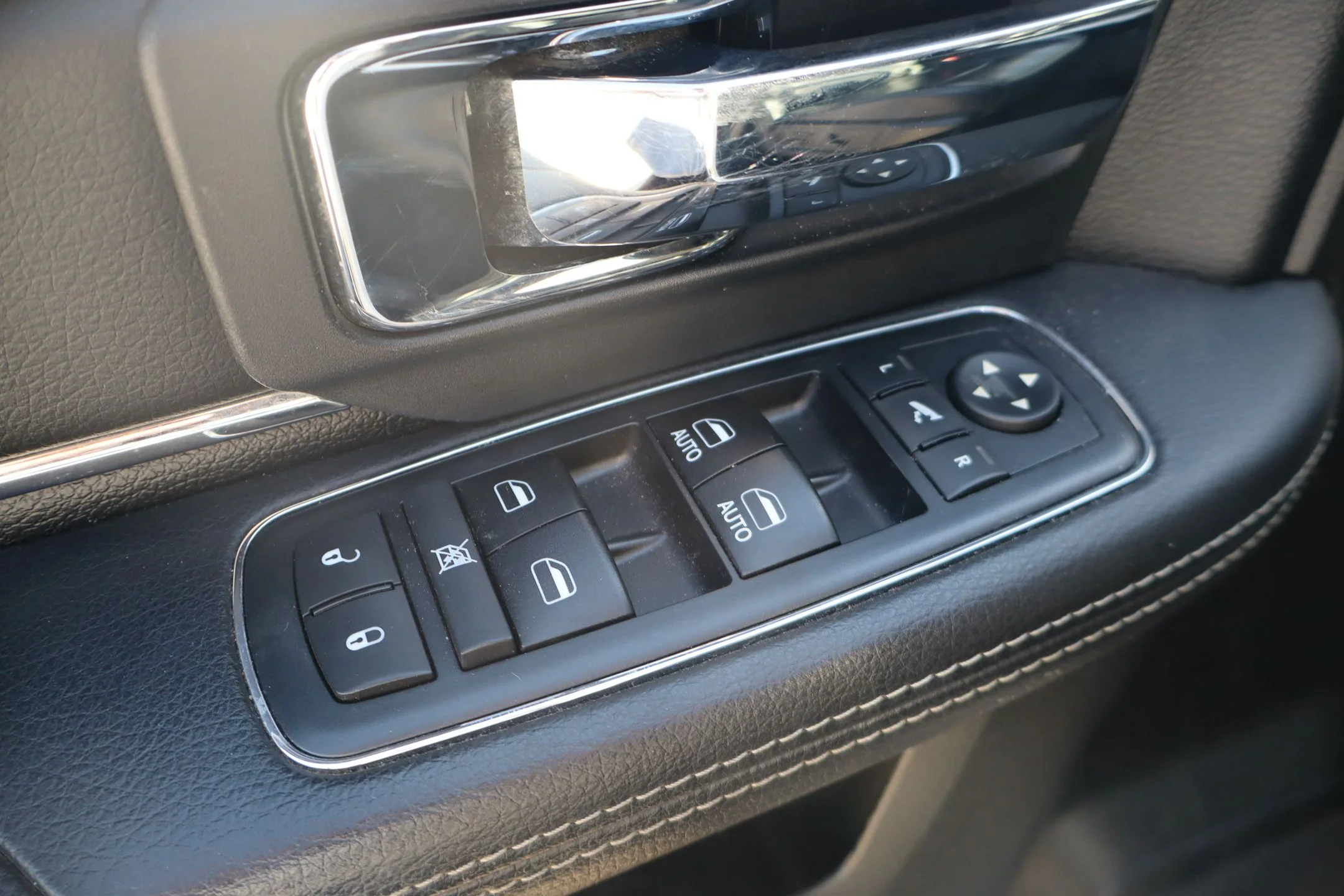 Used 2017 White Ram Laramie image 13