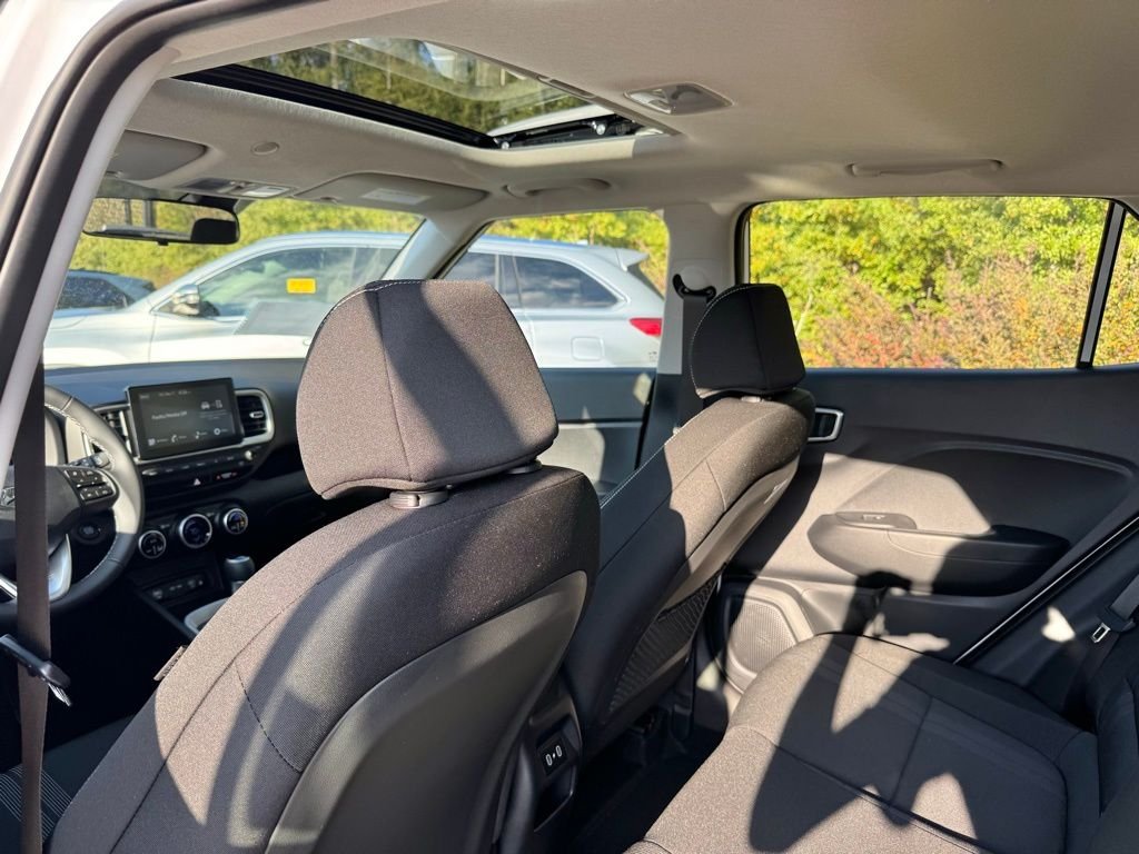 Used 2026 White Hyundai SEL image 19