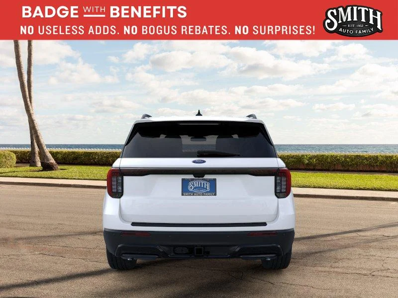 New 2026 Star White Metallic Tri-Coat Ford ST-Line image 6