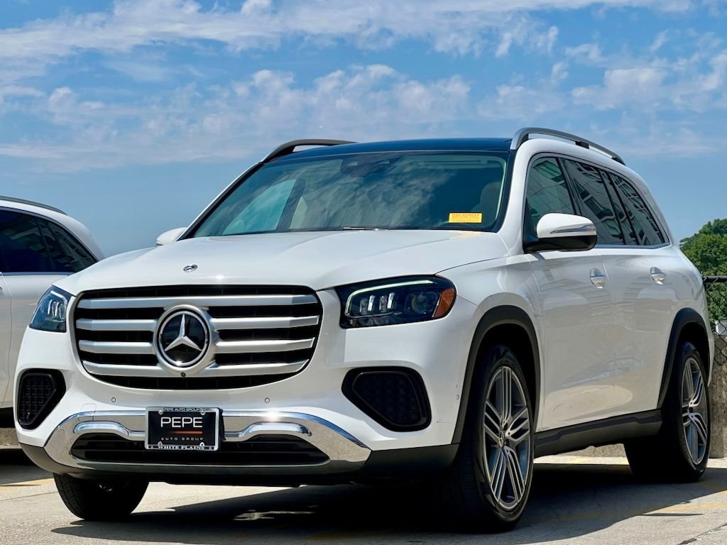 Certified Used 2024 White Mercedes-Benz GLS 450 image 1