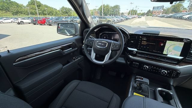 New 2026 Sterling Metallic GMC Elevation image 21