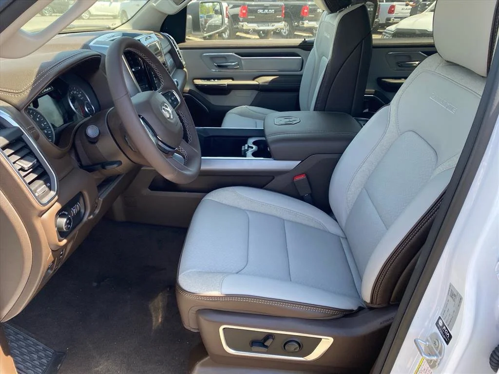 New 2026 Bright White Clear-Coat Exterior Paint RAM Laramie image 5