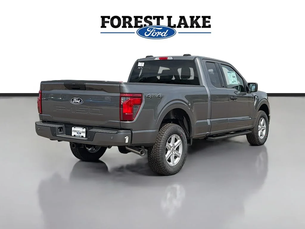New 2026 Carbonized Gray Metallic Ford XLT image 4