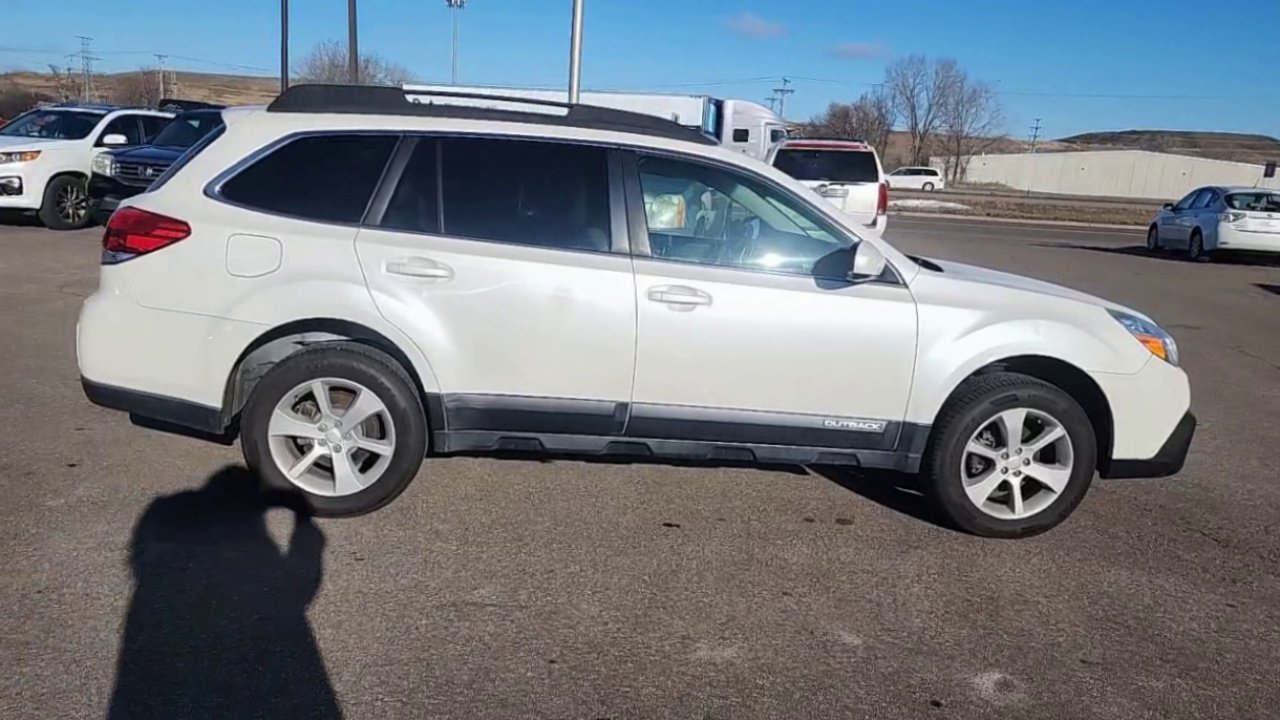 2014 Subaru Outback 2.5i Premium photo 3