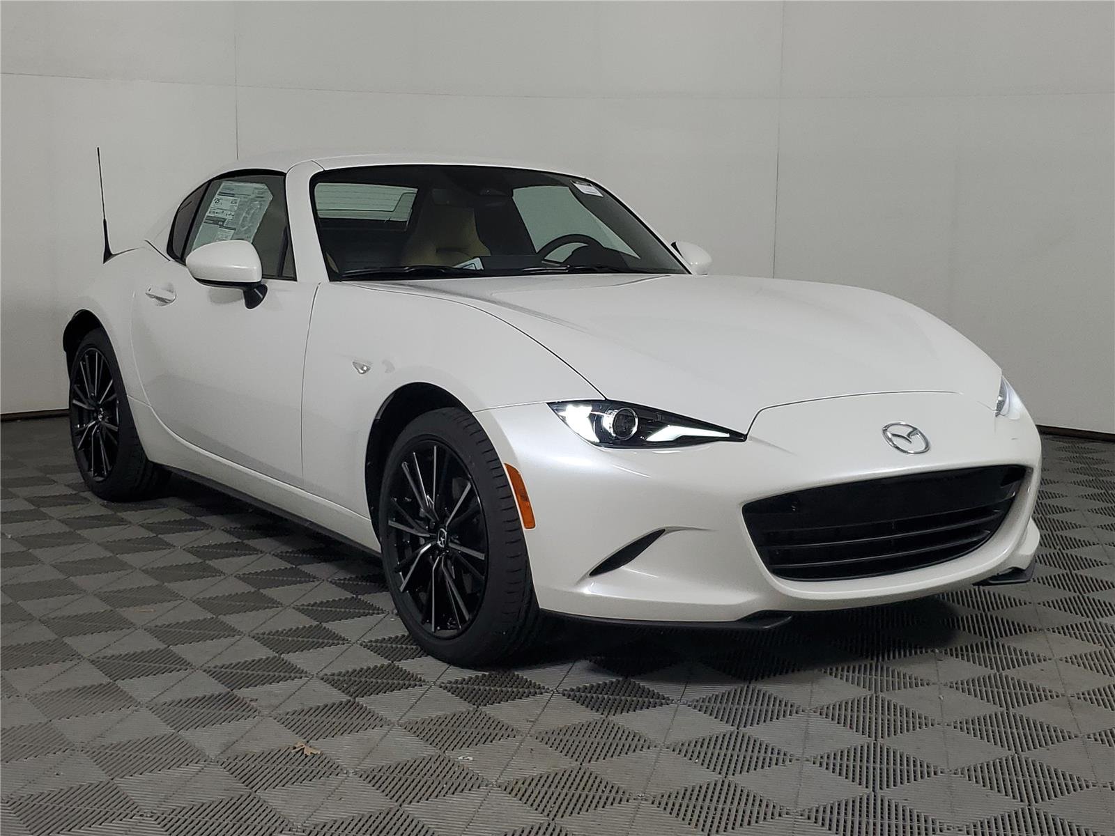 New 2026 Snowflake White Pearl Mazda Grand Touring image 3