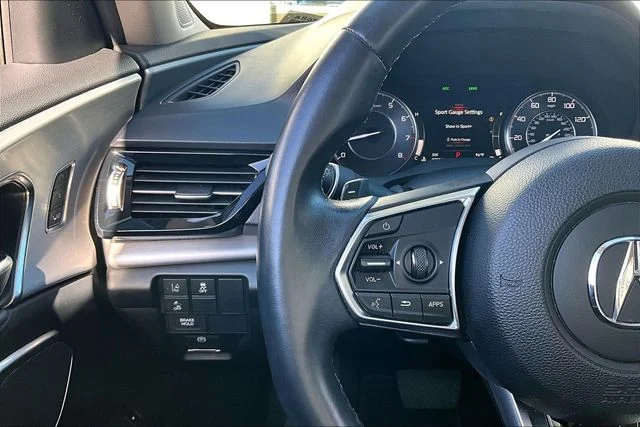 Used 2020  Acura Base image 17