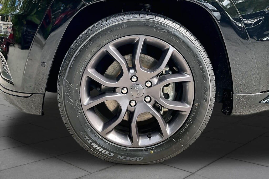 Used 2021 Black Jeep High Altitude image 11