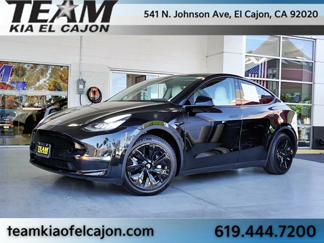 Used 2021 Tesla Model Y Long Range with VIN 5YJYGAEE5MF130985 for sale in El Cajon, CA