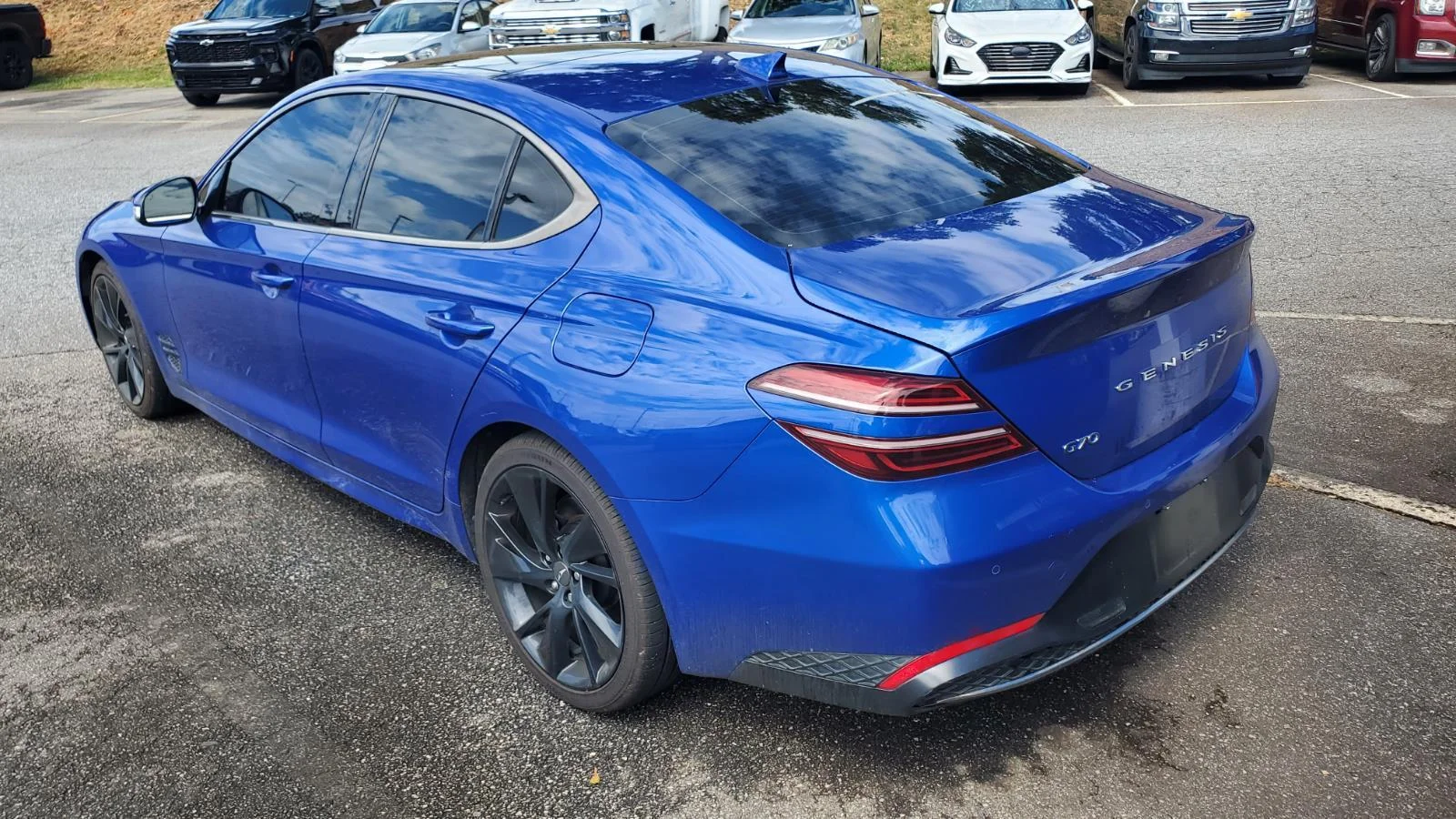 Used 2023 Mallorca Blue Genesis 2.0T image 8
