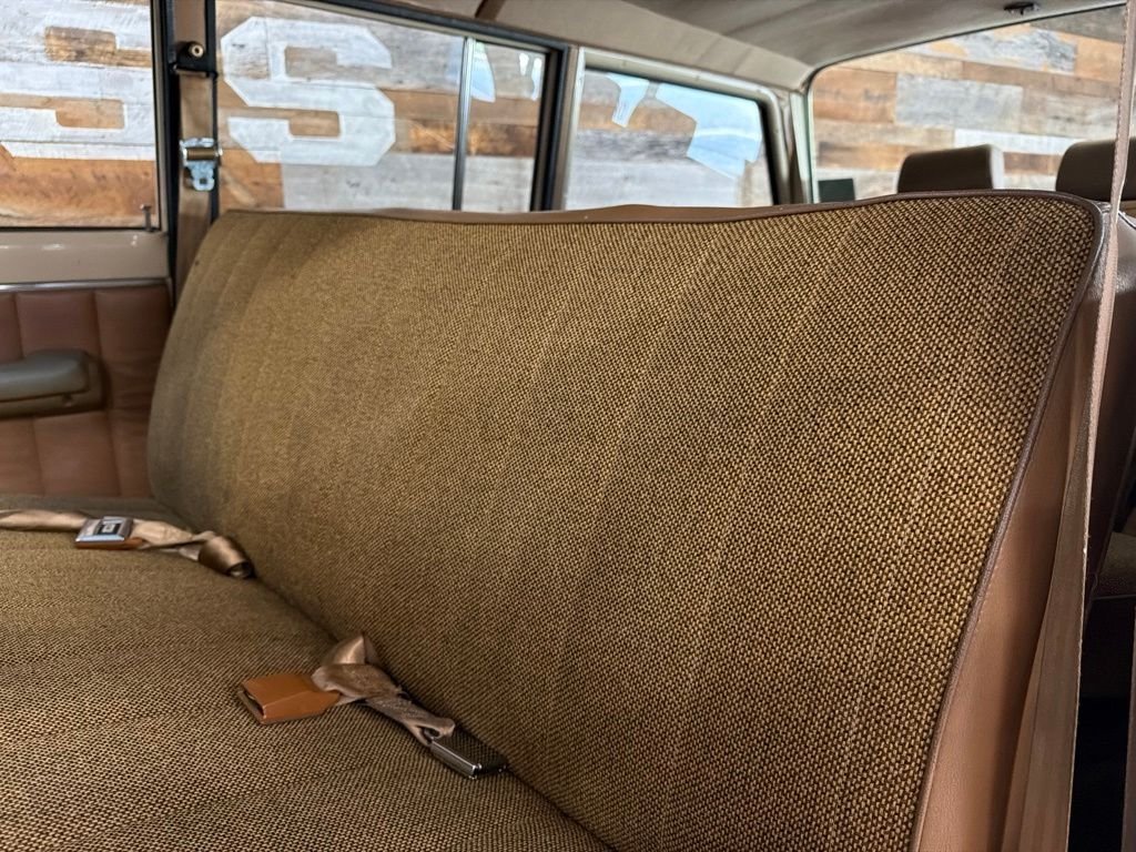 Used 1985  Jeep Base image 14