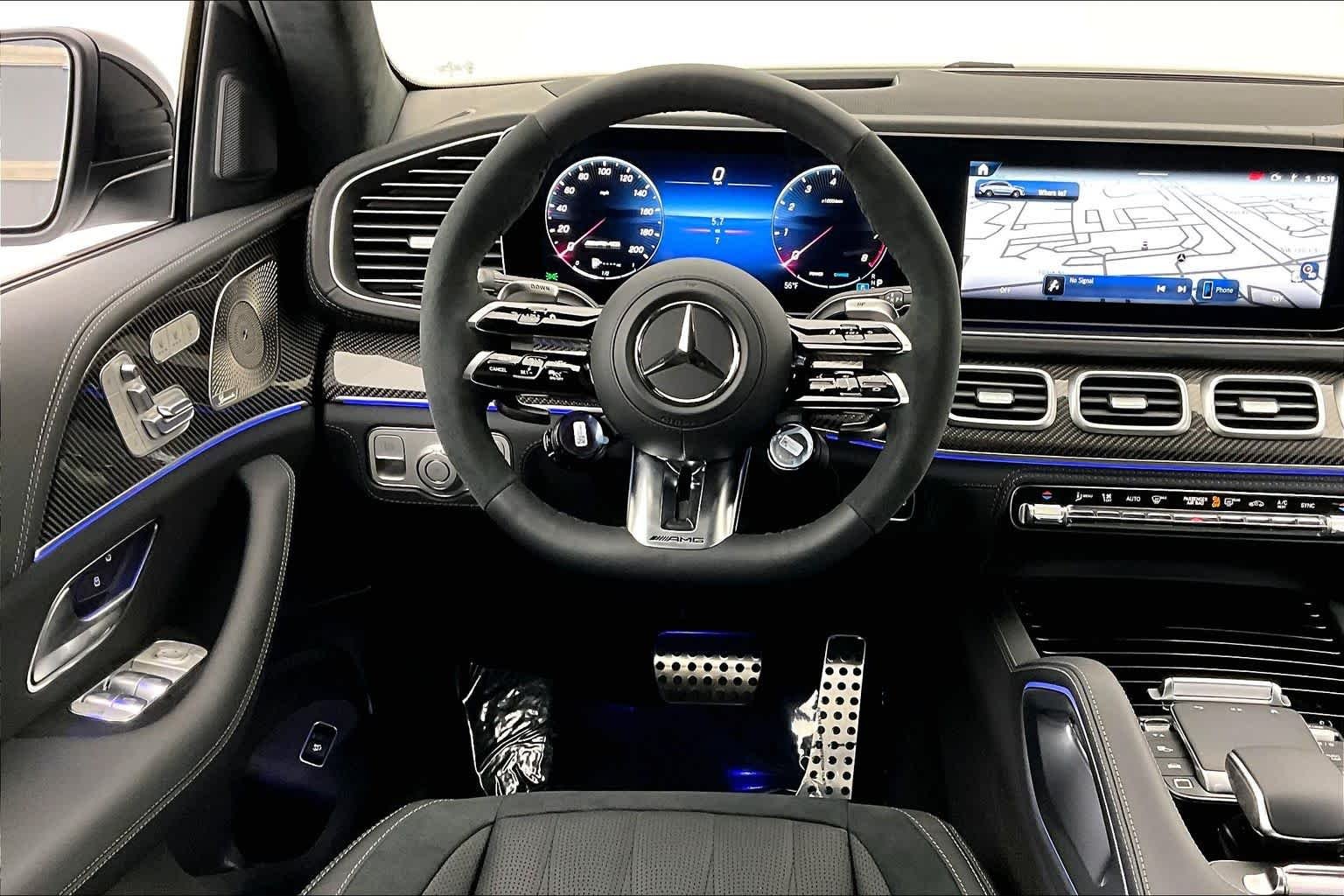New 2026 MANUFAKTUR Moonlight White Metallic Mercedes-Benz AMG® GLE 63 S 4MATIC+ Coupe image 15