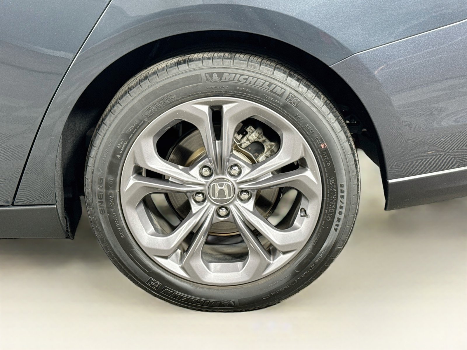 2024 Honda Accord EX - Photo 9