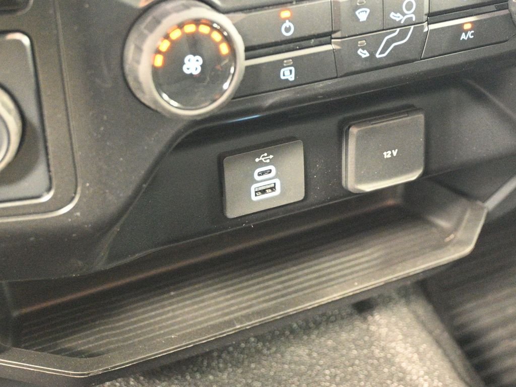 2025 Ford F-550 Super Duty Chassis Cab XL - Photo 18