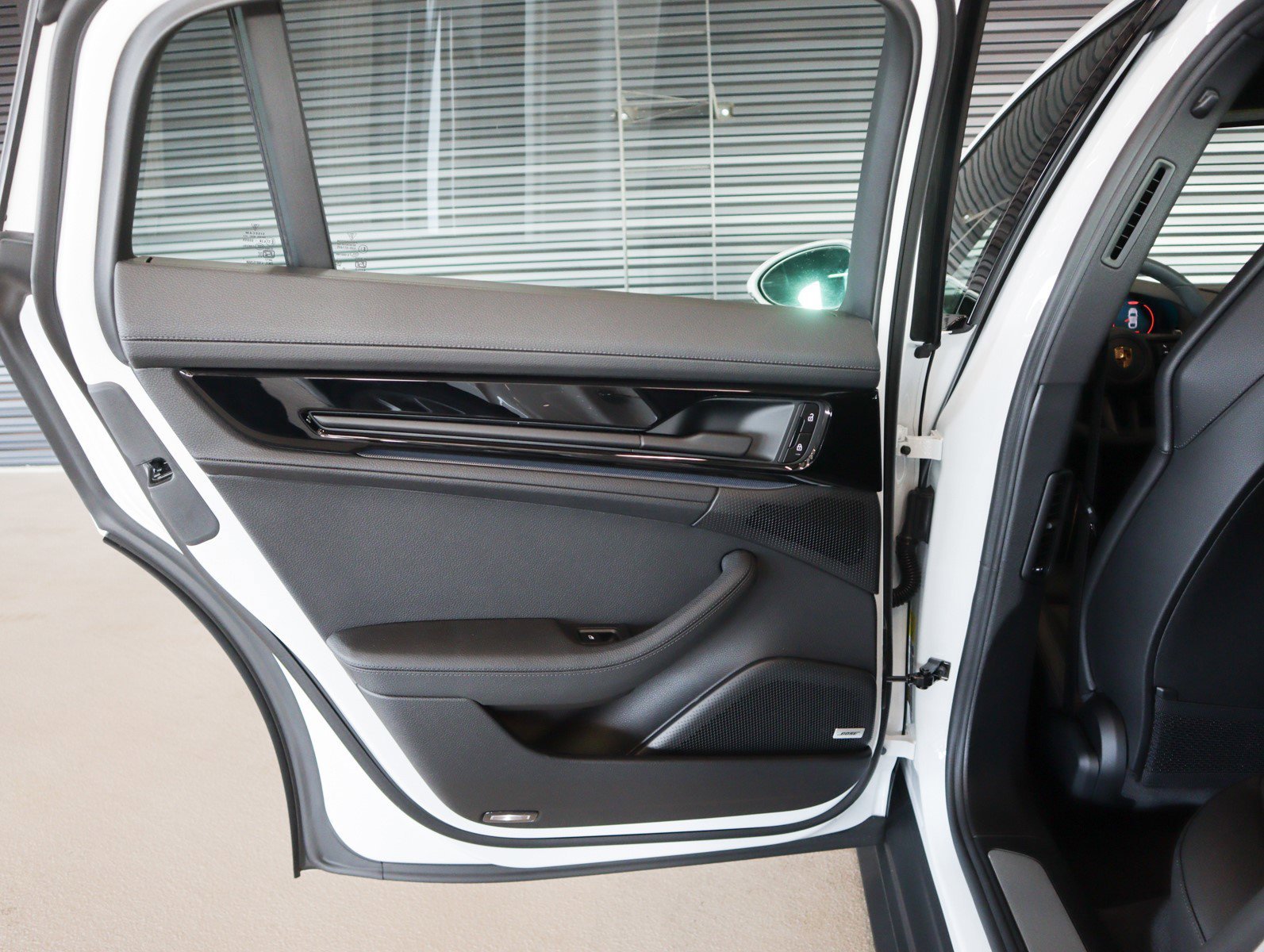2026 Porsche Panamera Base - Photo 26