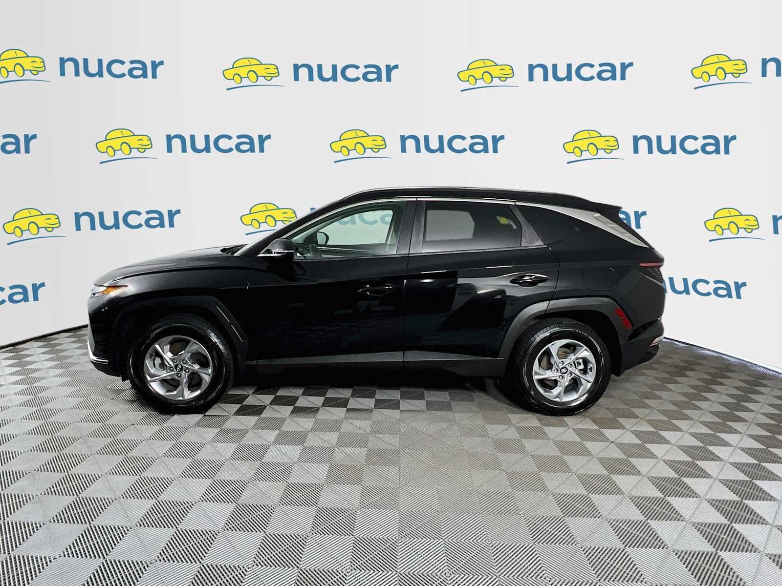 Used 2022 Phantom Black Hyundai SEL image 4