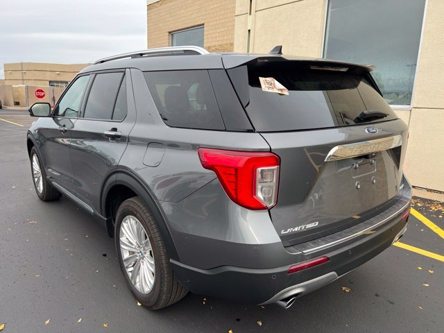 Used 2024 Gray Ford Limited image 3