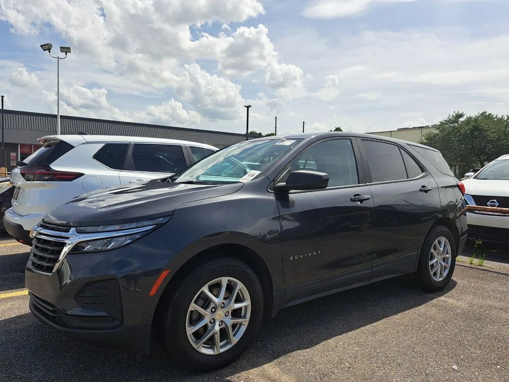2022 Chevrolet Equinox LS