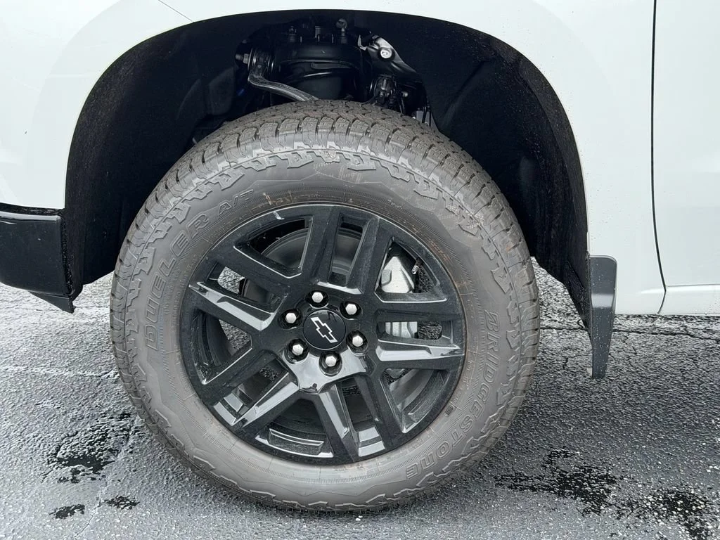 New 2026 Summit White Chevrolet LT Trail Boss image 10