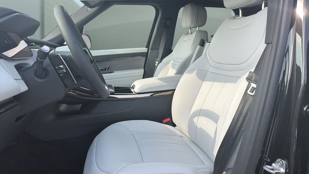 New 2026 Black Land Rover SE image 18
