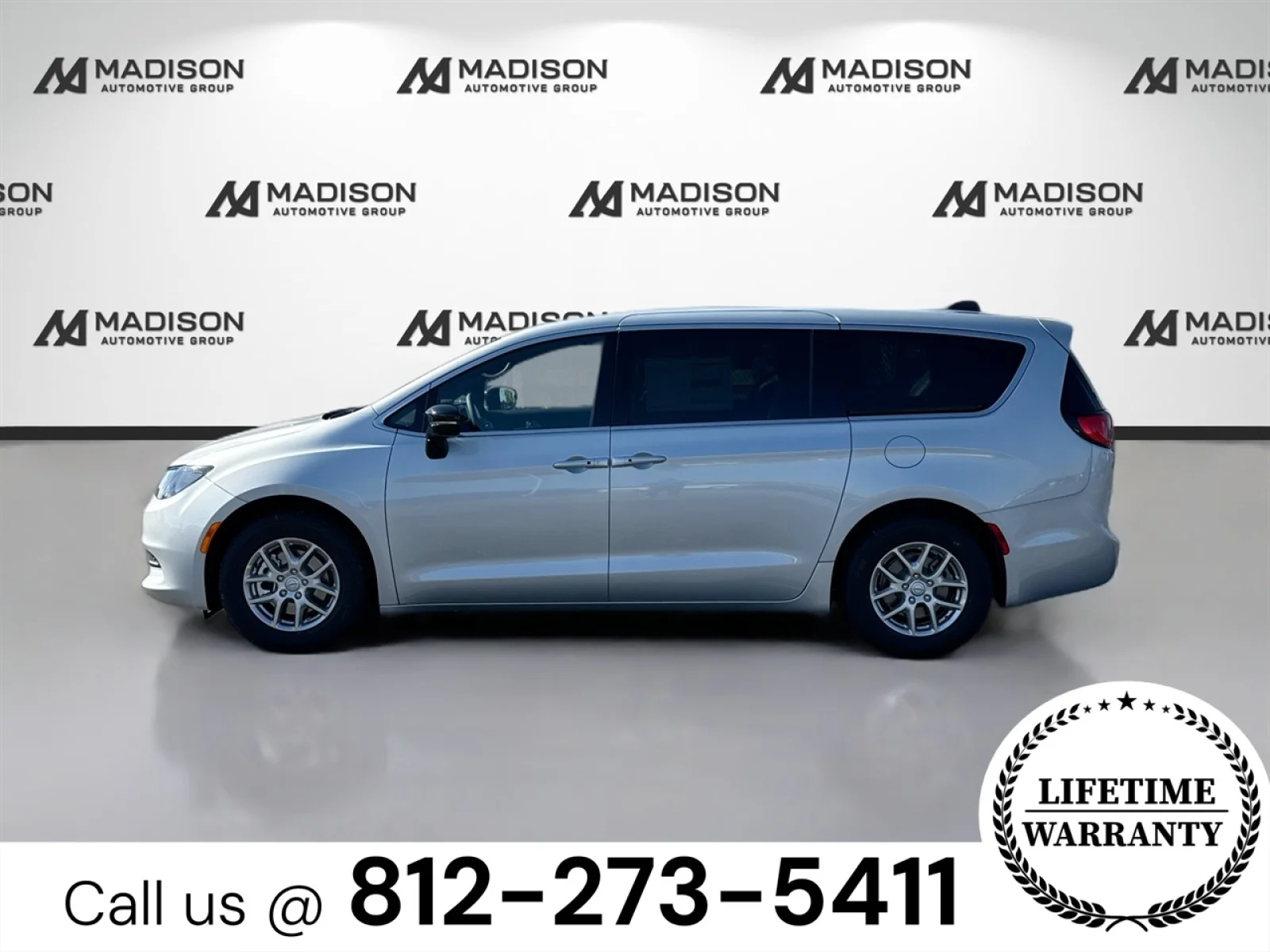 New 2026 Silver Mist Clearcoat Chrysler LX image 8