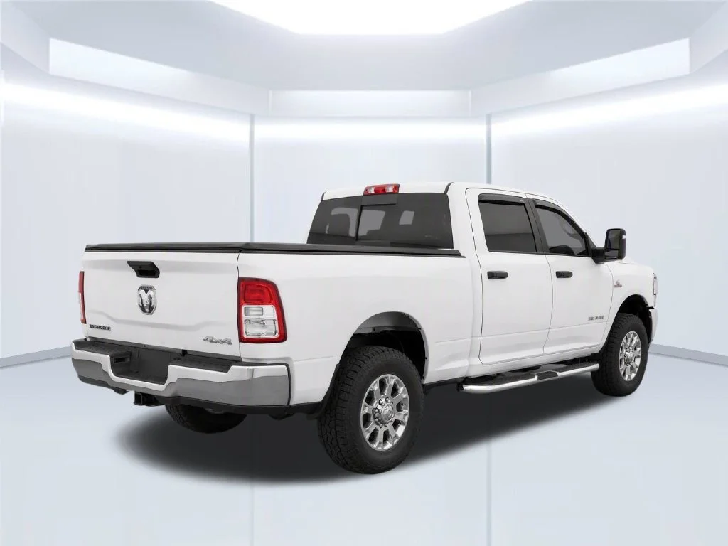 Used 2023 White Ram Big Horn image 4