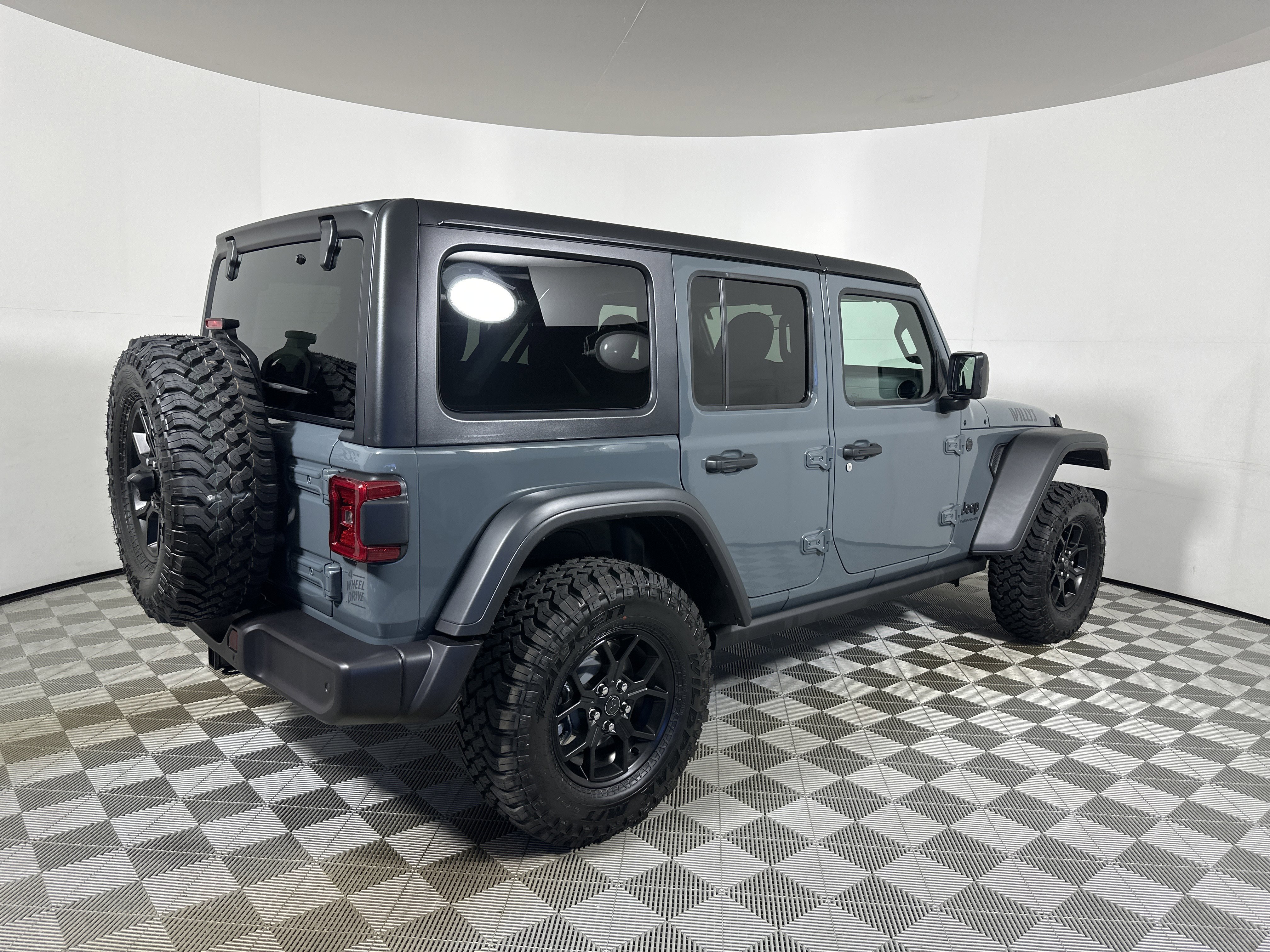 2026 Jeep Wrangler 4-Door Willys - Photo 7
