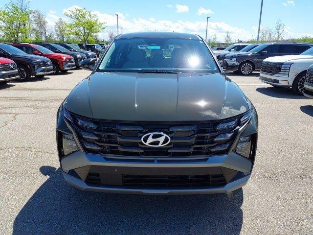 New 2026 Green Hyundai SE image 3